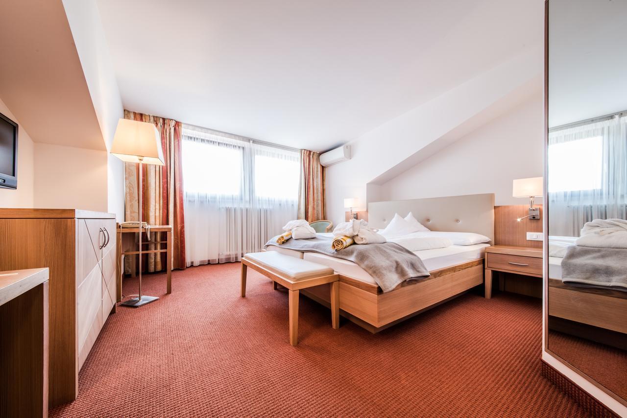 Hotel Foerstlerhof Postal / Burgstall Екстер'єр фото